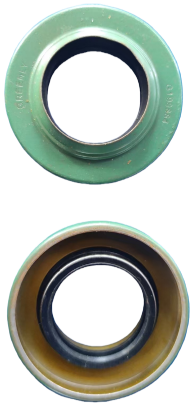 INTERNAL OIL SEAL FOR JOHN DEERE COMBINE — AH131860